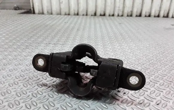 Volkswagen Golf IV Engine bonnet/hood lock/catch