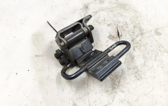 Audi A6 S6 C6 4F Rear door lower hinge 8E0833412