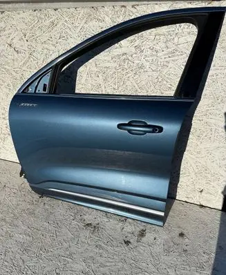 Ford Kuga III Front door