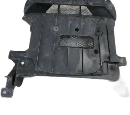 Porsche Macan (95B) Engine splash shield/under tray