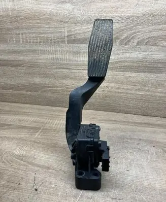 Opel Zafira A Accelerator throttle pedal 9202341
