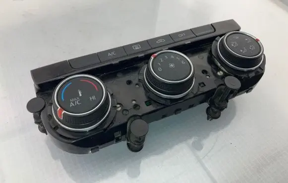 Volkswagen Tiguan Climate control unit 5NA907426F C00438645 901560250009
