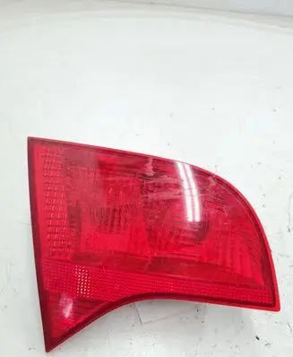 Audi A4 S4 B7 8E 8H Tailgate rear/tail lights 8E9945093