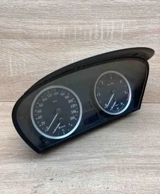 BMW 5 E60 E61 Speedometer (instrument cluster) 6983153 110080213 FORDIESELLHD