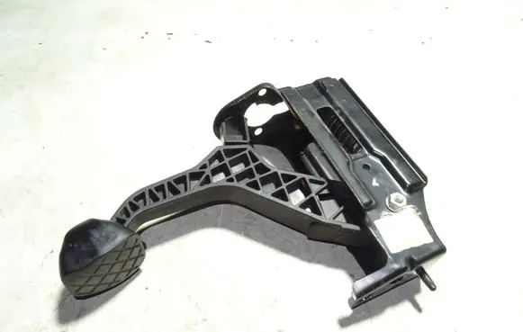 Clutch pedal