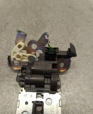 Audi A6 S6 C7 4G Tailgate/trunk/boot lock/catch/latch 8R0827505A 063740050416