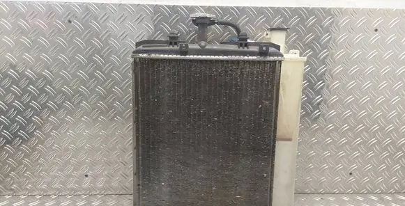 Toyota Aygo AB40 Radiator set 163600Q011