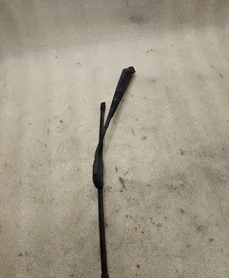 Hyundai Galloper Front wiper blade arm