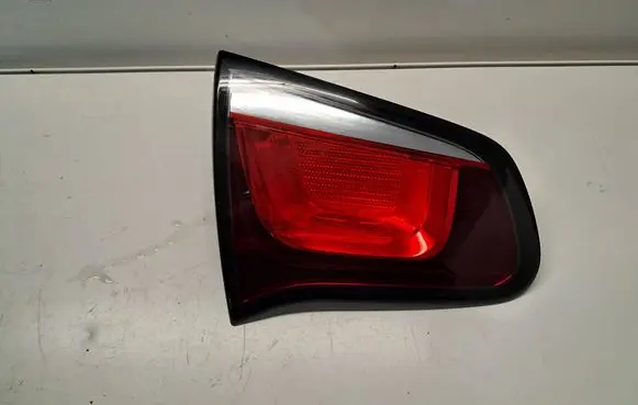 Tailgate rear/tail lights