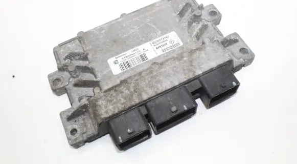 Renault Twingo II Engine control unit/module 8200774747 8200700695