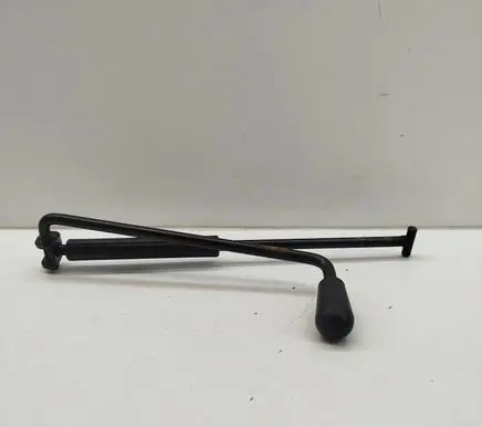 Audi A4 S4 B8 8K Lift Jack 8K0011221