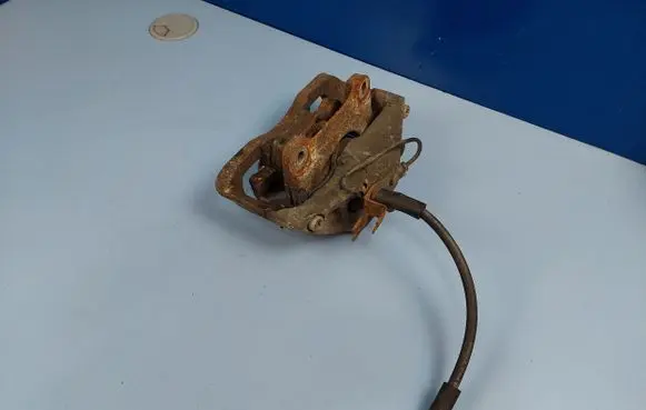 Audi A6 S6 C5 4B Front brake caliper 973 4B0615123A 4B0615125D