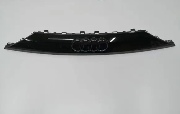 Trunk door license plate light bar