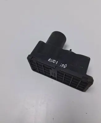 Audi 100 S4 C4 Central locking vacuum pump 443862257C