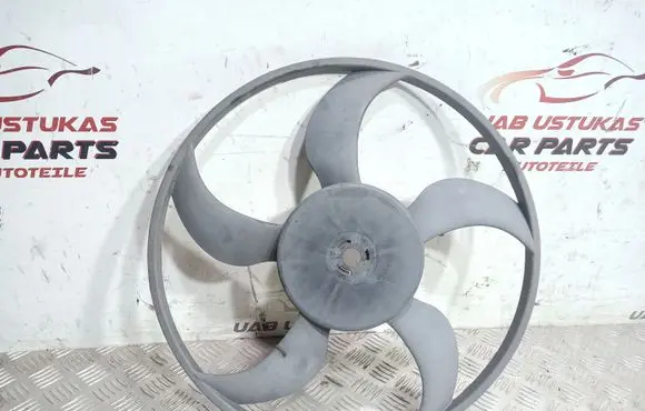 BMW X5 E53 Fan impeller 1456500101