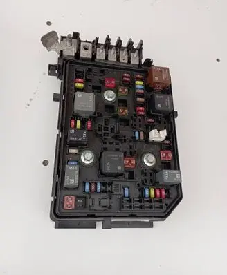 Opel Astra K Fuse box set 39019187