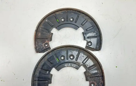 Porsche Cayenne (9PA) Front brake disc dust cover plate 7L0615311B