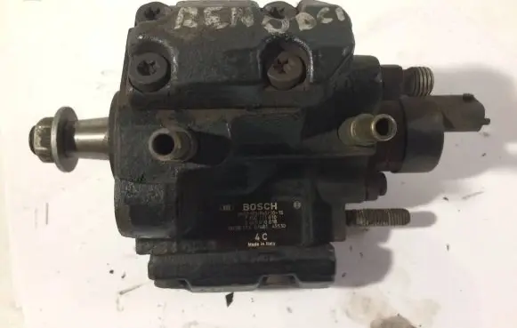 Renault Laguna II Fuel injection high pressure pump 0445010018 7700111010