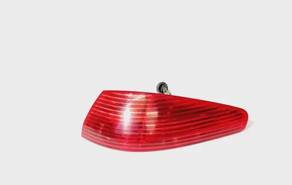Peugeot 607 Tailgate rear/tail lights 2543D