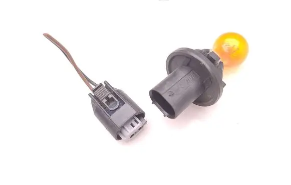Mercedes-Benz Sprinter W906 Mirror indicator light E106UC