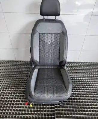Volkswagen T-Roc Front passenger seat 