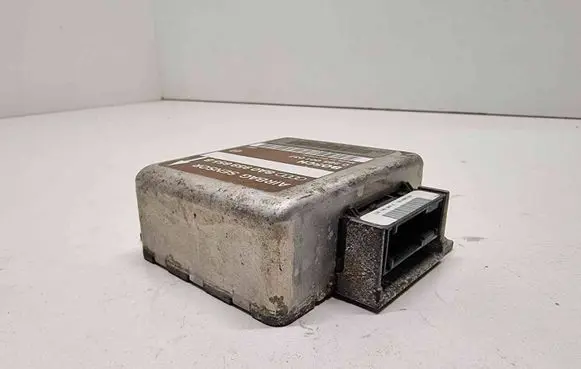 Audi A4 S4 B5 8D Airbag control unit/module 8A0959655B 0285001037 95T08231083