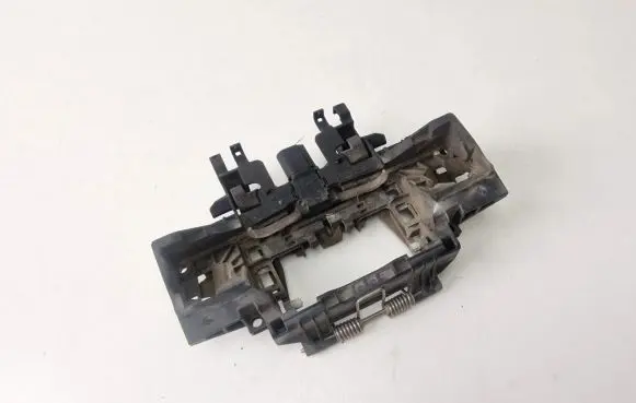 Audi A8 S8 D3 4E Front door exterior handle/bracket 4E0839885E