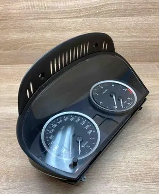 BMW 5 E60 E61 Speedometer (instrument cluster) 6958600 110080213 USED