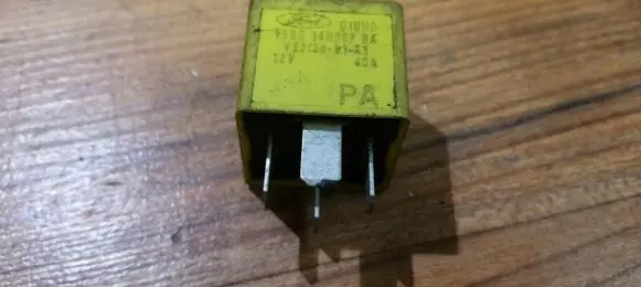 Ford Mondeo MK I Other relay 93bg14n089ba v23136-b1-x3
