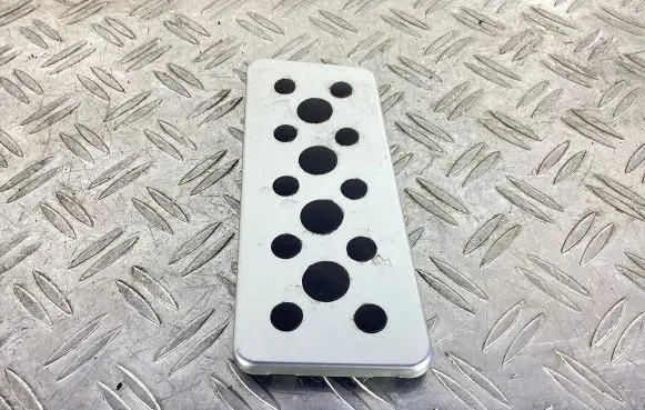 Lexus RC Foot rest pad/dead pedal 5819624020