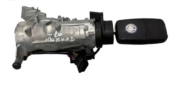 Volkswagen Touran I Ignition lock 1K0905851B
