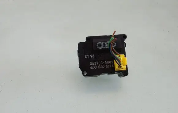 Audi A8 S8 D2 4D Air flap motor/actuator 0637005001 4D0820511A
