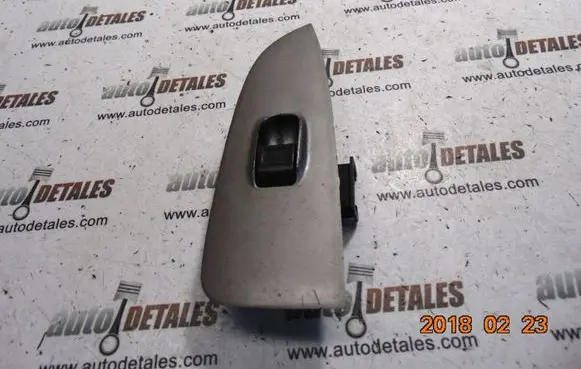 Honda CR-V Electric window control switch 83711SCAAG010M1
