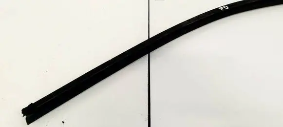 Hyundai ix35 Front door glass trim molding 