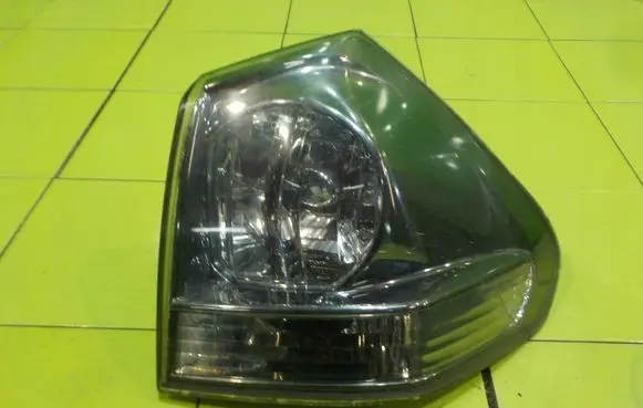 Lexus RX 300 Rear/tail lights 