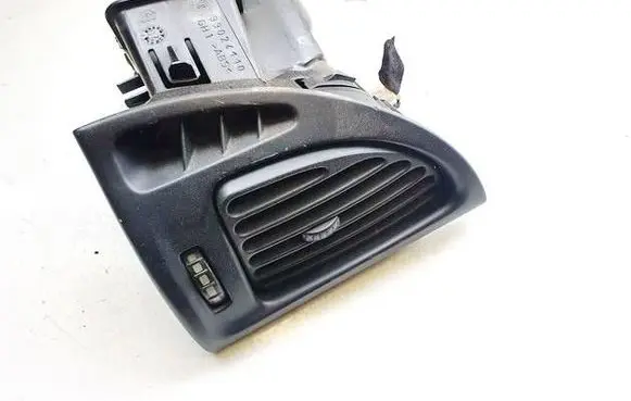 Citroen C5 Dashboard side air vent grill/cover trim 963261657a 9634422777