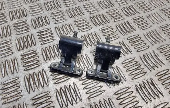 Volkswagen Golf V Tailgate/trunk/boot hinge