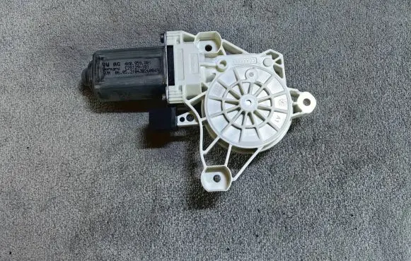 Front door window regulator motor