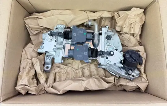 BMW X5 G05 EGR valve cooler 11719886766