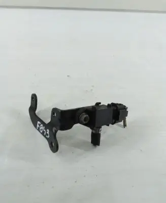 Opel Insignia A Vacuum valve 55566127