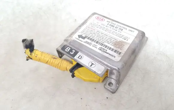 KIA Rio Airbag control unit/module 0K30E677F0