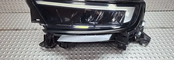 Opel Mokka B Headlight/headlamp S25053125 9834008280 L375759