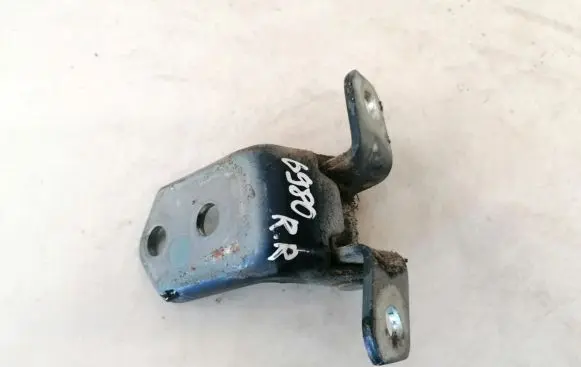 Mazda 3 I Rear door lower hinge
