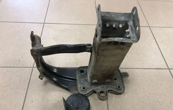 Mercedes-Benz E W211 Front side member 