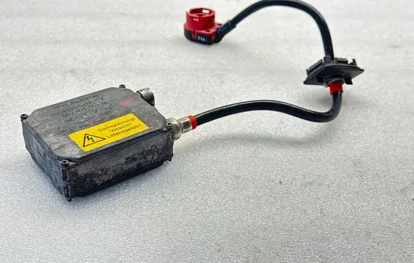 Audi A6 S6 C5 4B Headlight ballast module Xenon 4B0941471 5DV00770015 D2RD2B