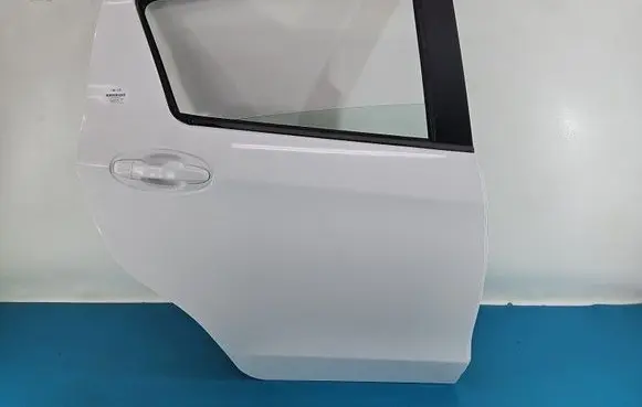 Toyota Yaris Rear door IMPRK1597570