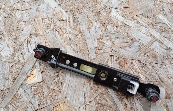 Hyundai i30 Seat belt height adjuster 