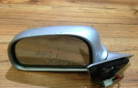 Mitsubishi Lancer Front door electric wing mirror
