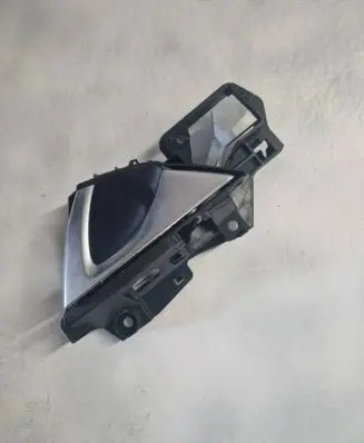 Citroen DS5 Front door interior handle 9688506377