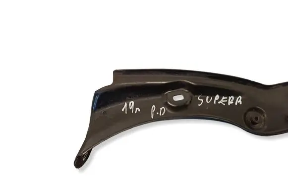 Skoda Superb B8 (3V) Fender mounting bracket 